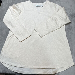 D & Co Active Long Sleeve T-Shirt Size Medium Womens Top Ecru Heather NWOT